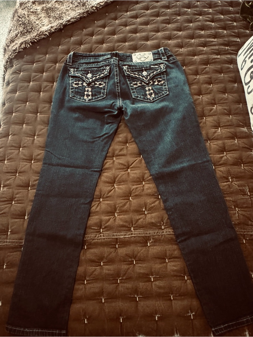 “Miss Me” Faded Black Women's Embellished Back-Pocket Skinny Fit Jeans (Size 31)